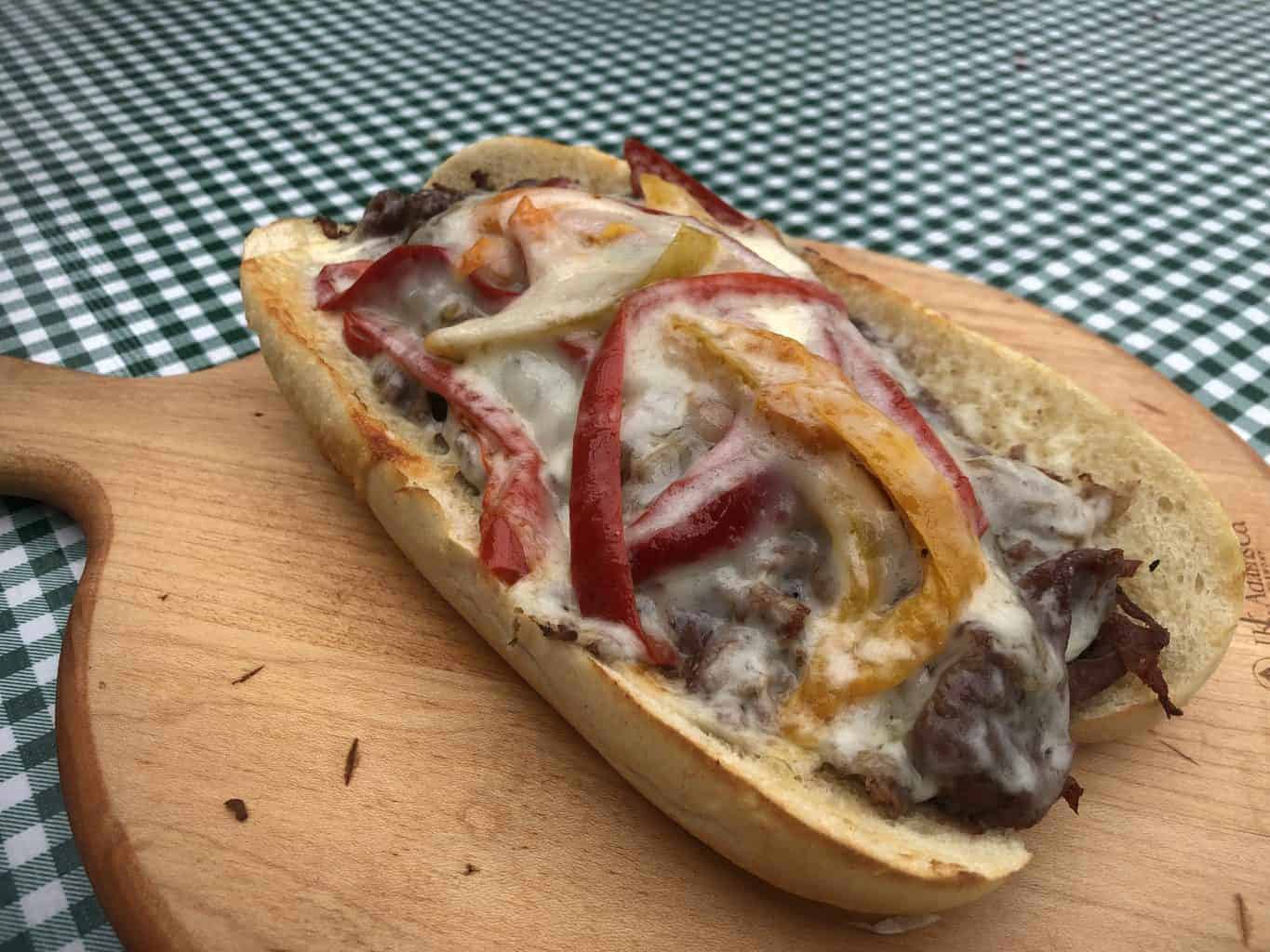 Sandwich Special: Steak Bomb